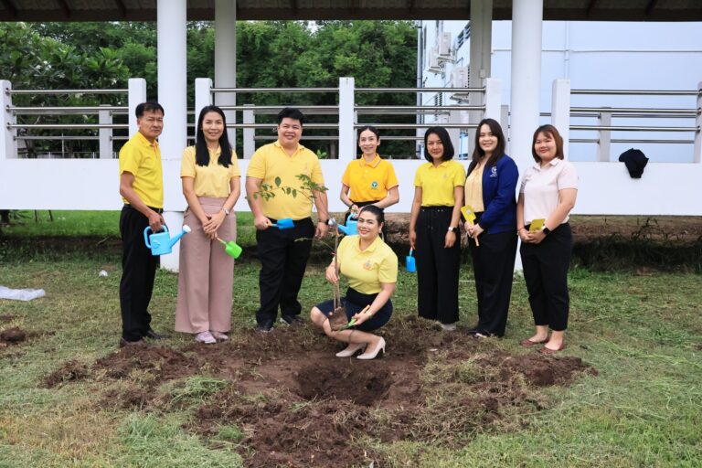 ศูนย์สุขภาพจิตที่ 7 นำทีมปลูกต้นรวงผึ้ง เฉลิมพระเกียรติพระบาทสมเด็จพระเจ้าอยู่หัว เนื่องในโอกาสมหามงคลเฉลิมพระชนมพรรษา 6 รอบ (28 กรกฎาคม 2567)